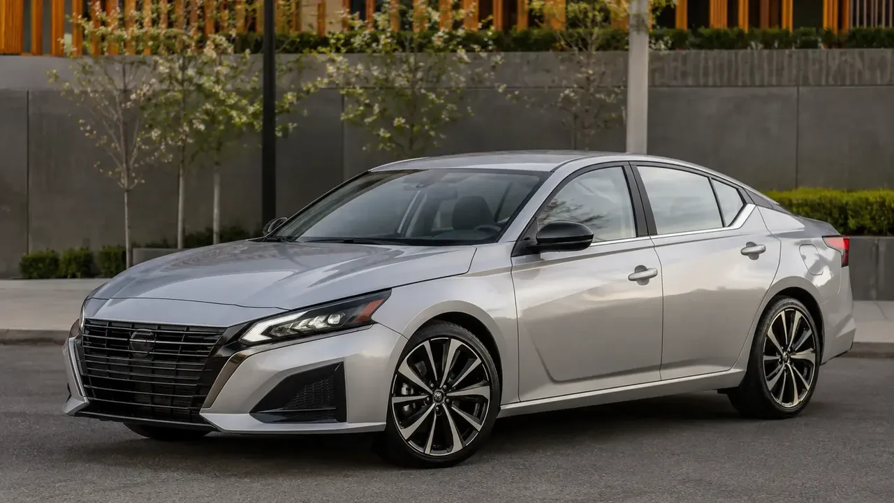 Nissan Altima Buyer's Guide: A Good Sedan on Death Row — and That's the Opportunity