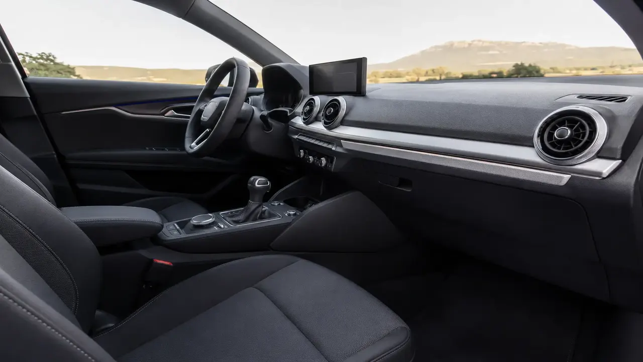 Audi Q2 — interior
