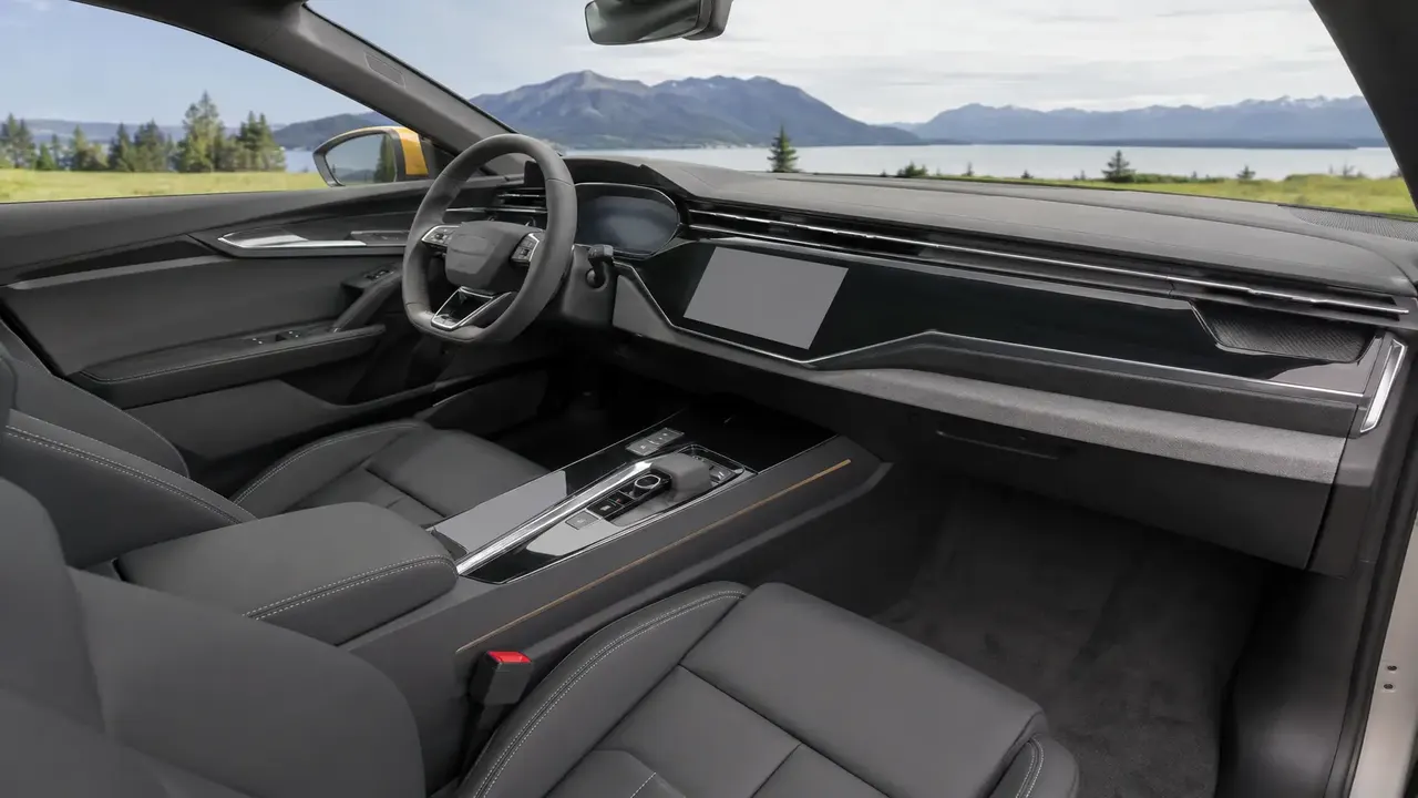 Audi Q8 e-tron — interior