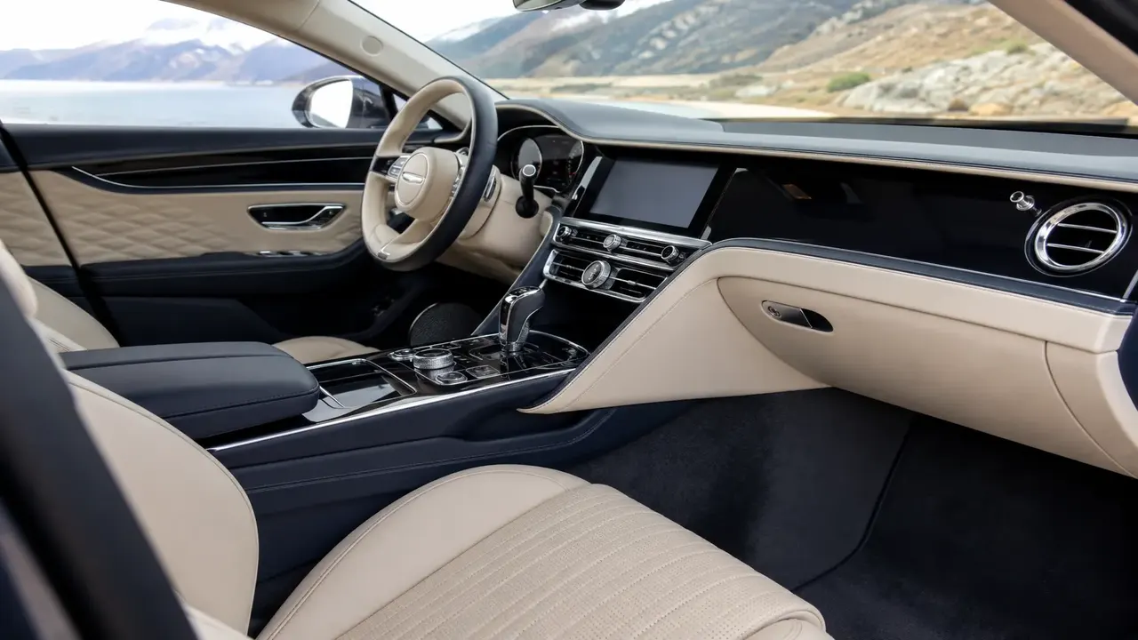 Bentley Continental Flying Spur — interior