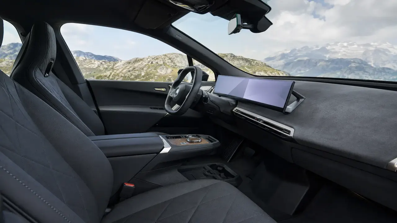 BMW iX — interior