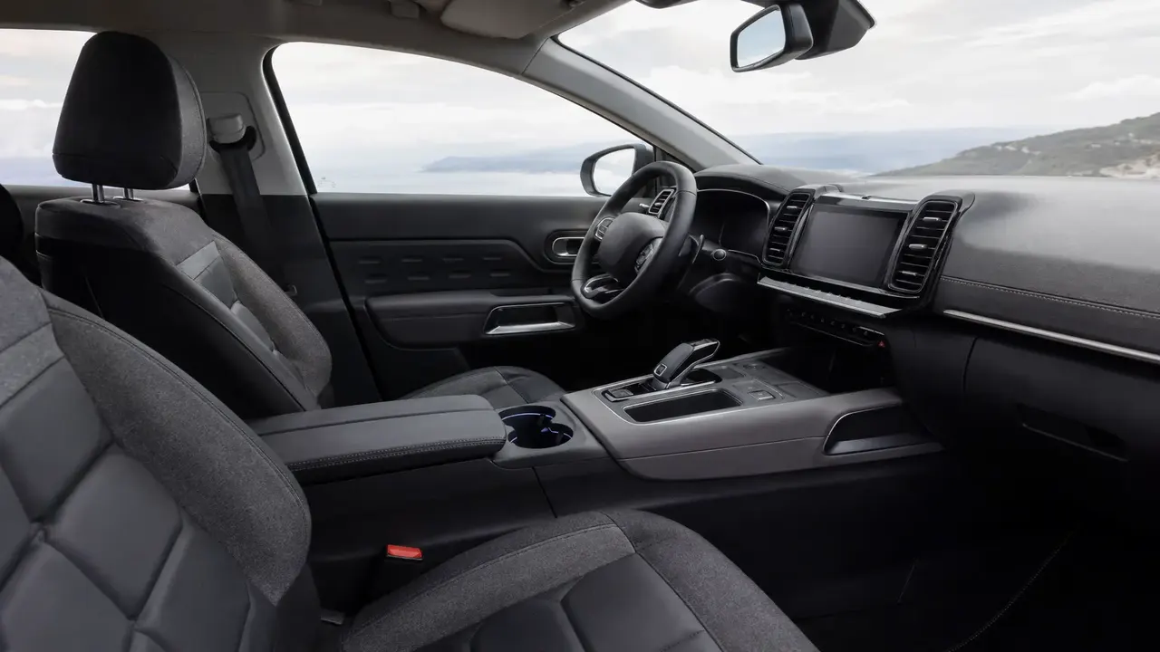 Citroën C5 Aircross — interior