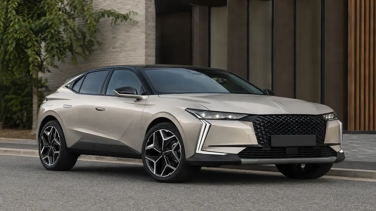 DS 4 — exterior