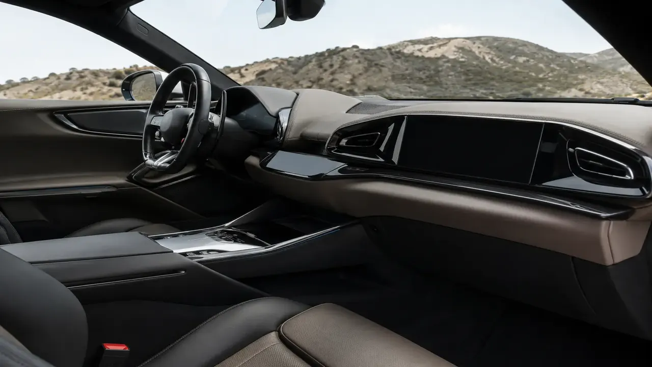 Ferrari Purosangue — interior