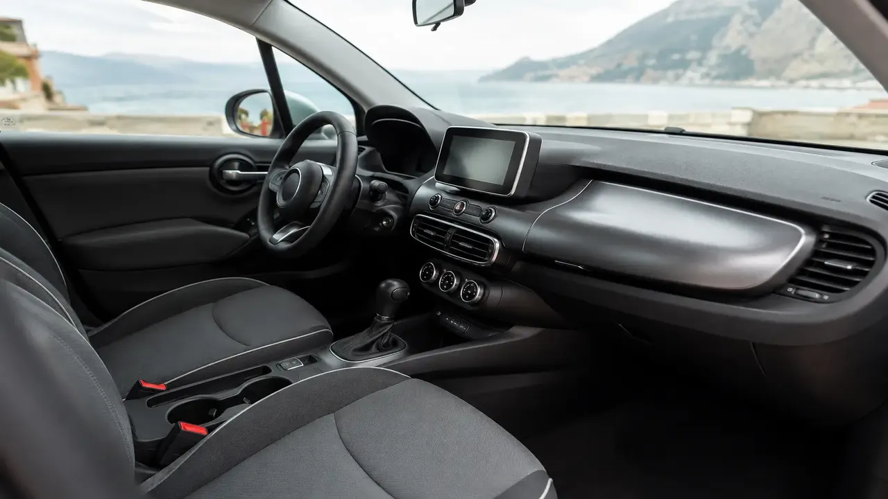 Fiat 500X — interior