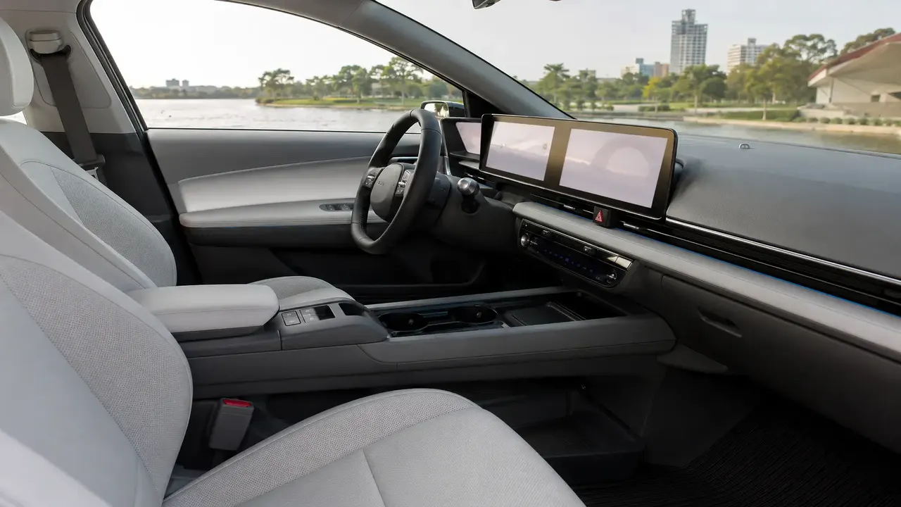 Hyundai Ioniq 6 — interior