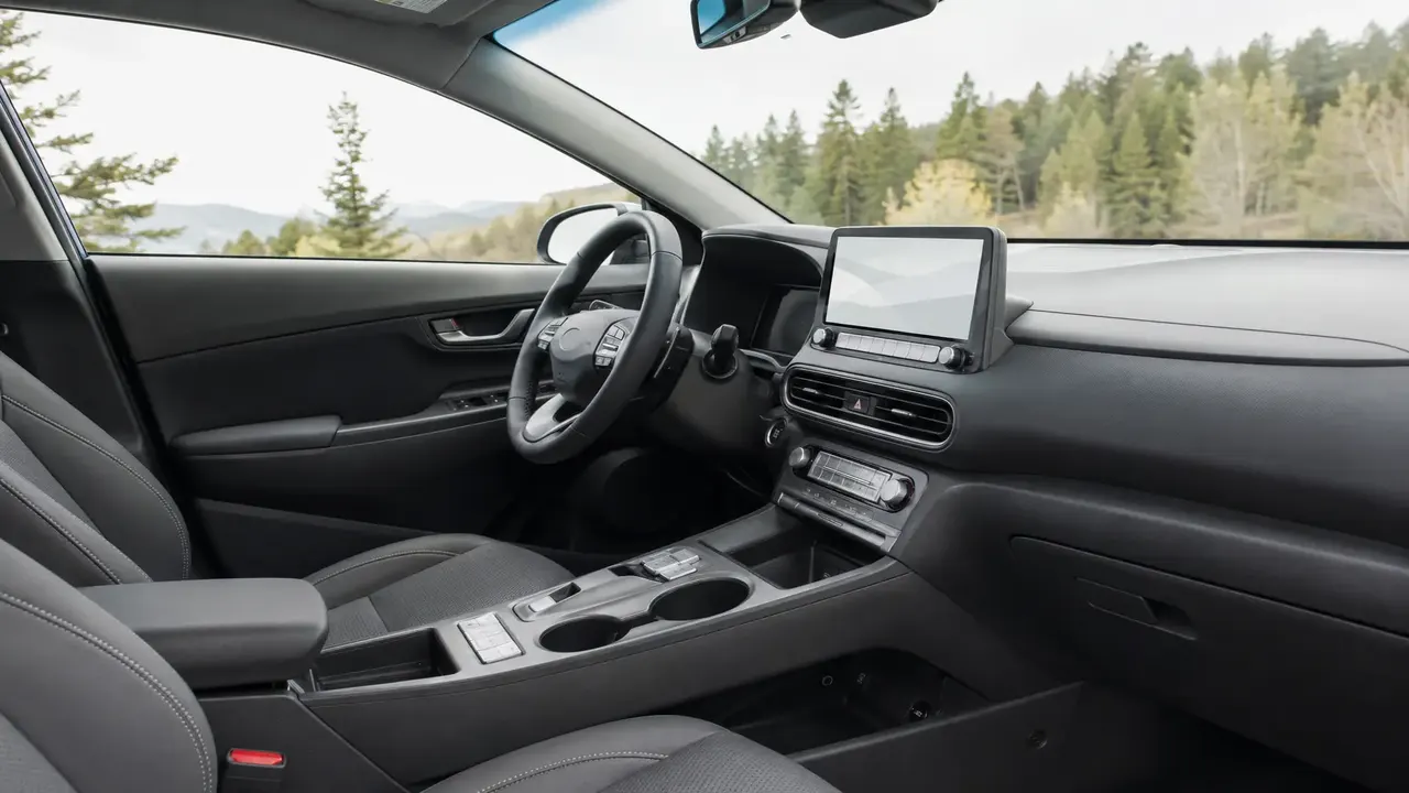 Hyundai Kona — interior