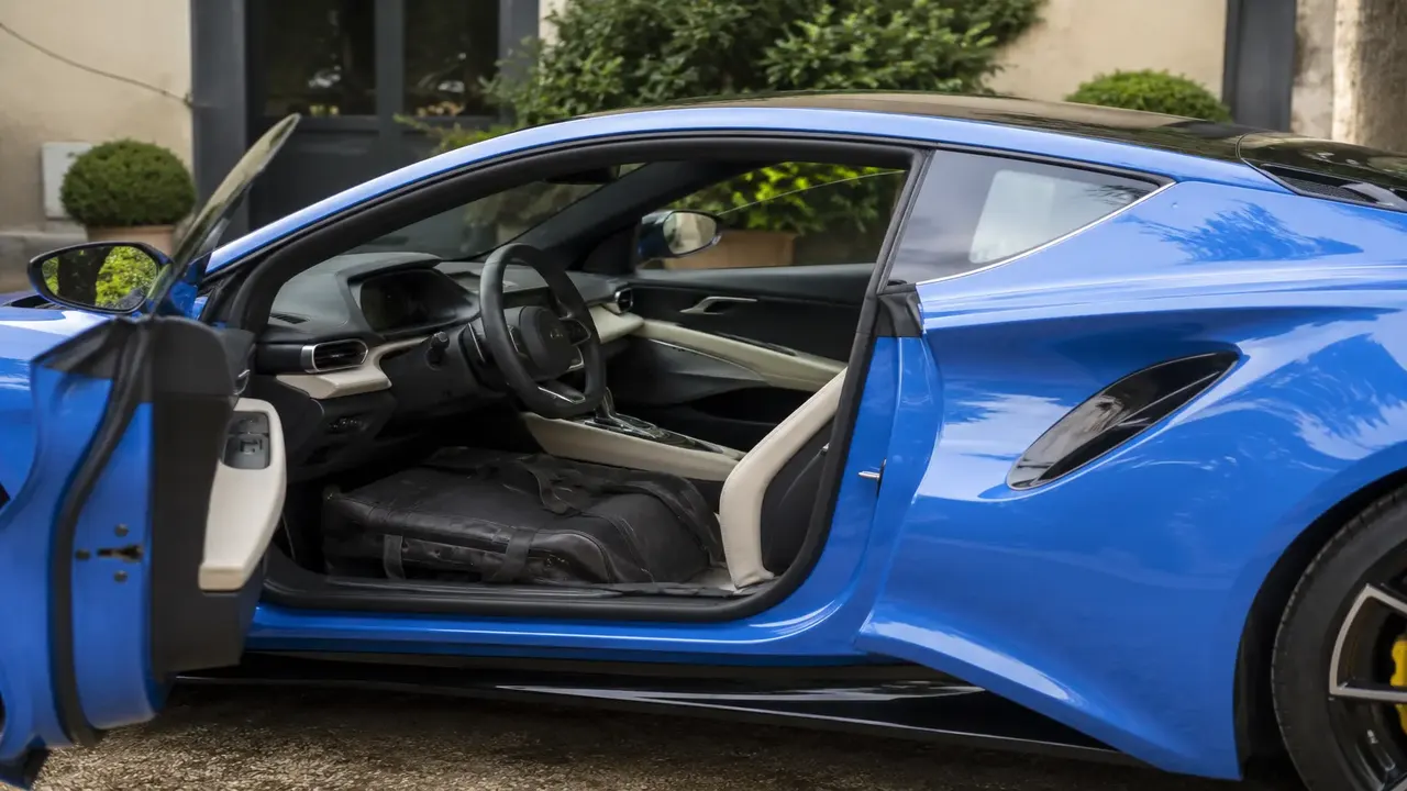 Lotus Emira V6 First Edition — practicality