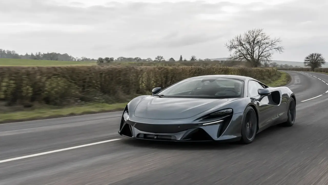 McLaren Artura — UK review