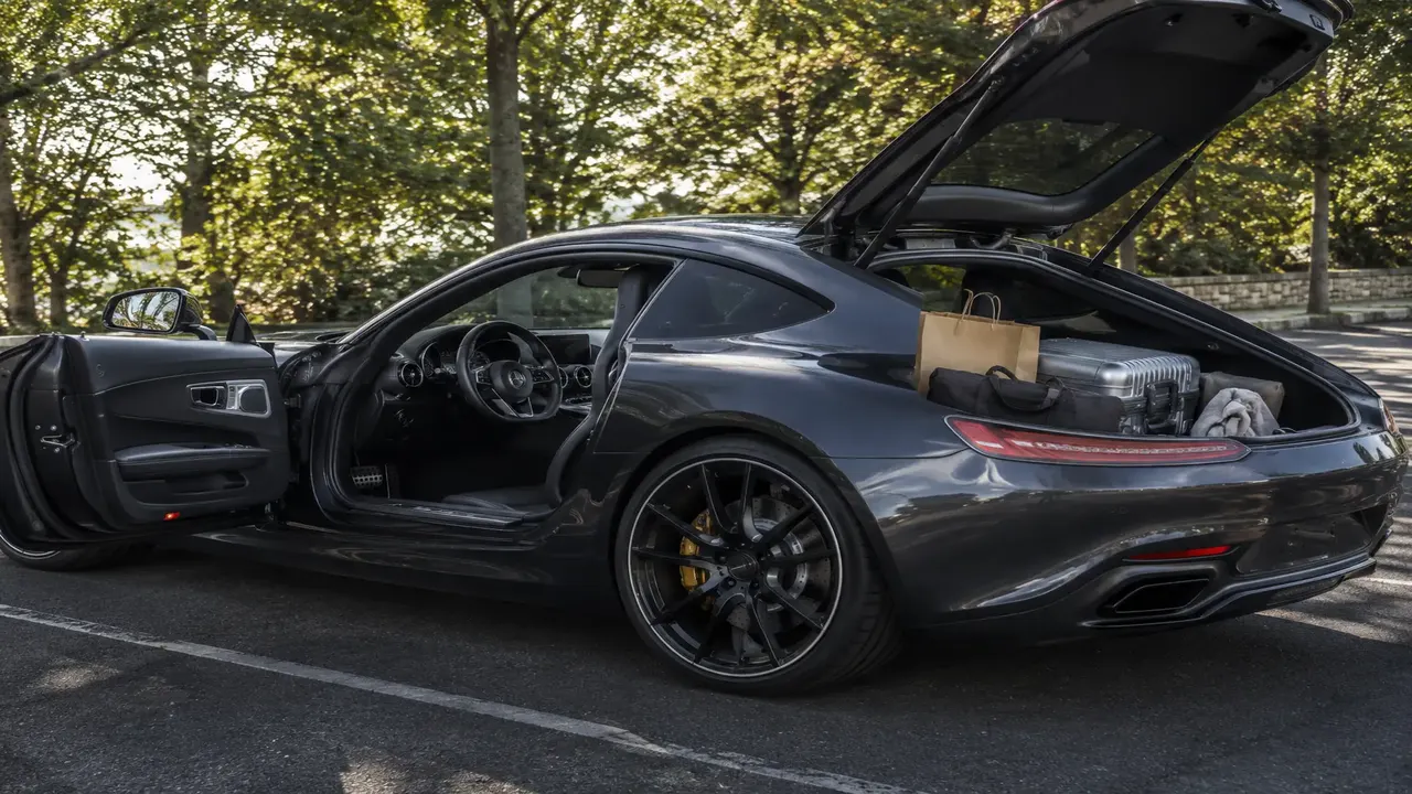 Mercedes-AMG GT — practicality