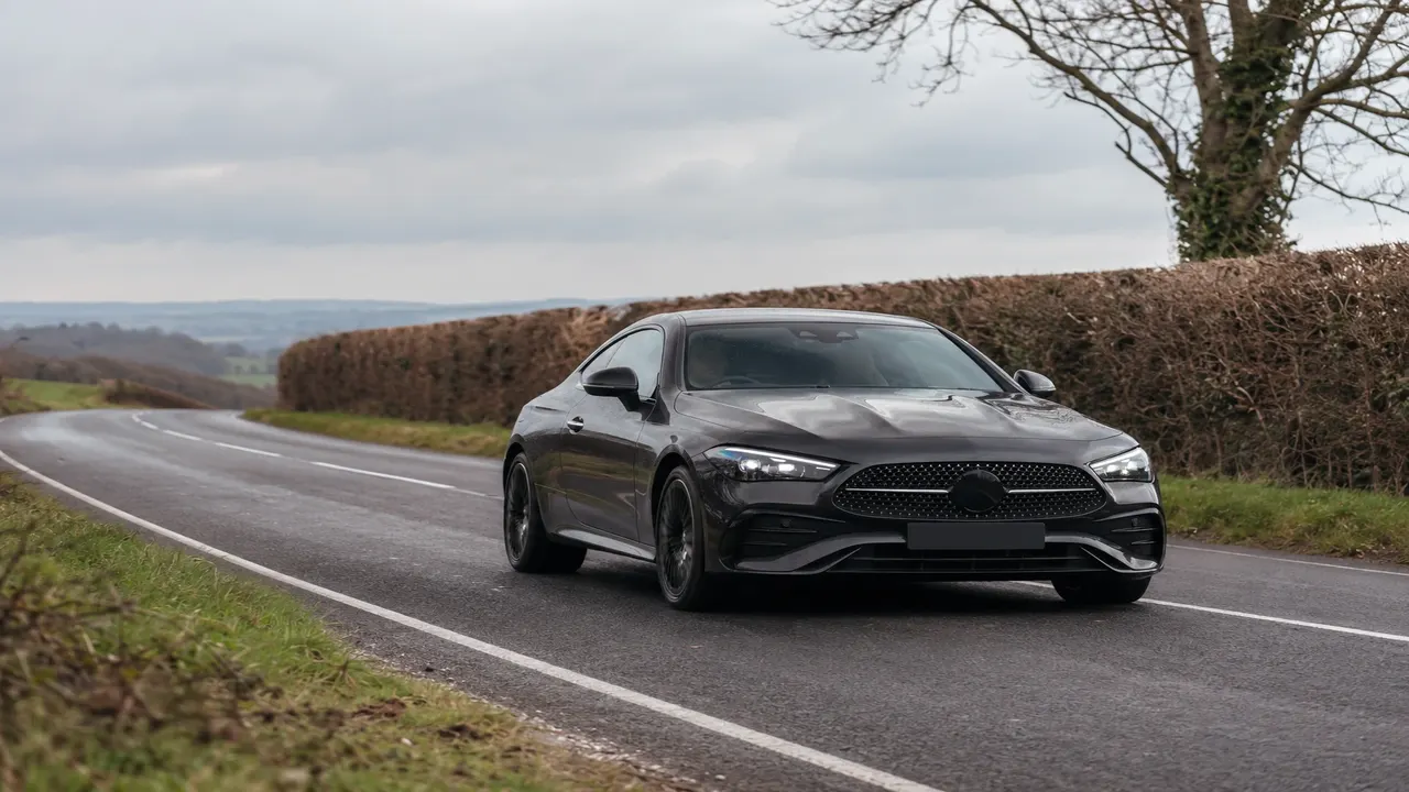 CLE-Class – Mid-size coupéconvertible (2023) — UK review