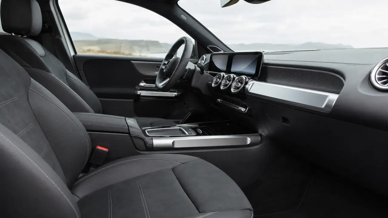 GLB-Class – Compact crossover (2019) — interior