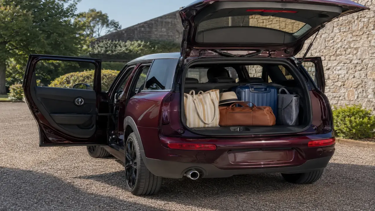 Clubman-compact estate (2007) — practicality