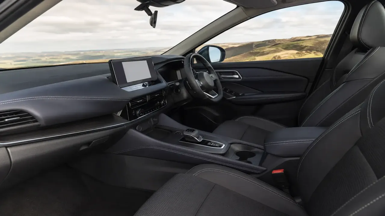 Nissan Qashqai — interior