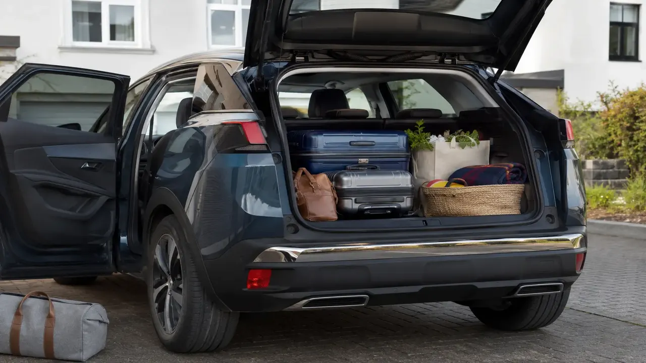 Peugeot 3008 — practicality