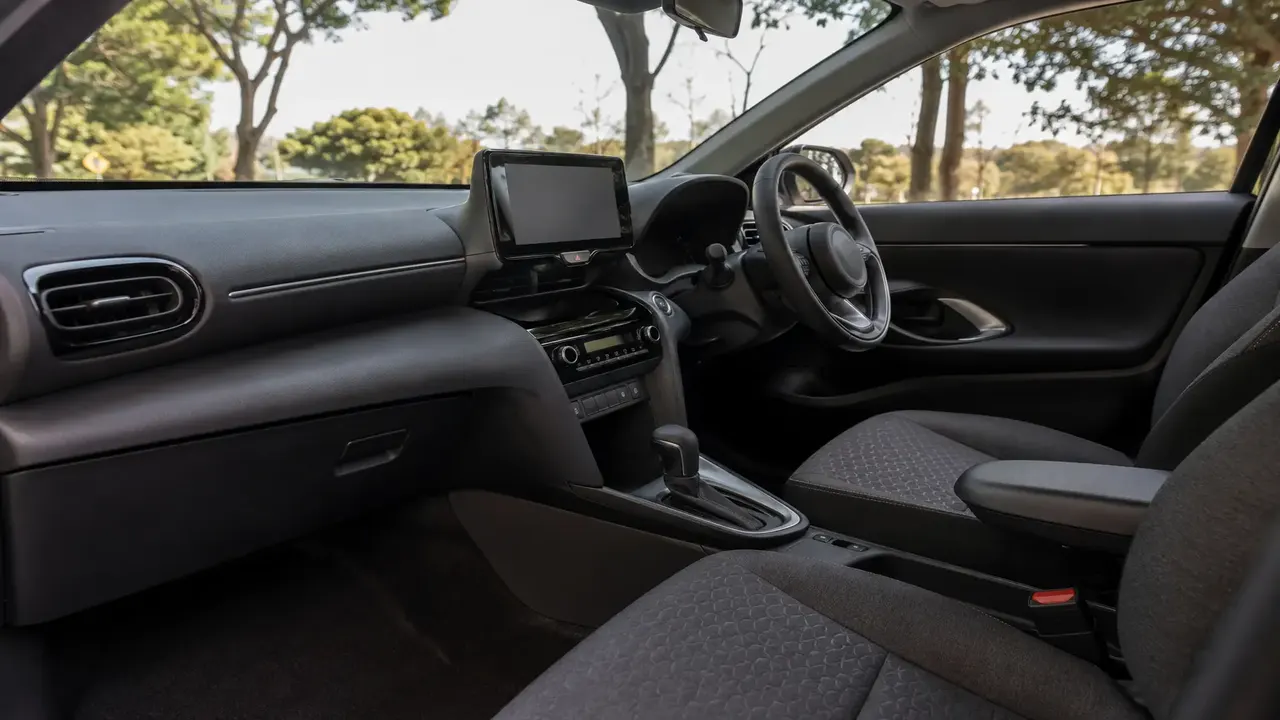 Toyota Yaris Cross — interior