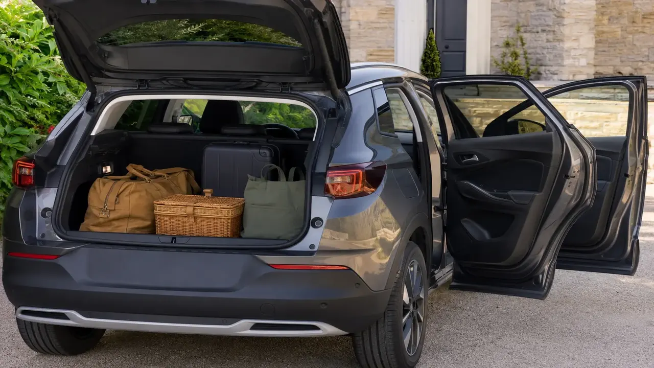 Vauxhall Grandland — practicality