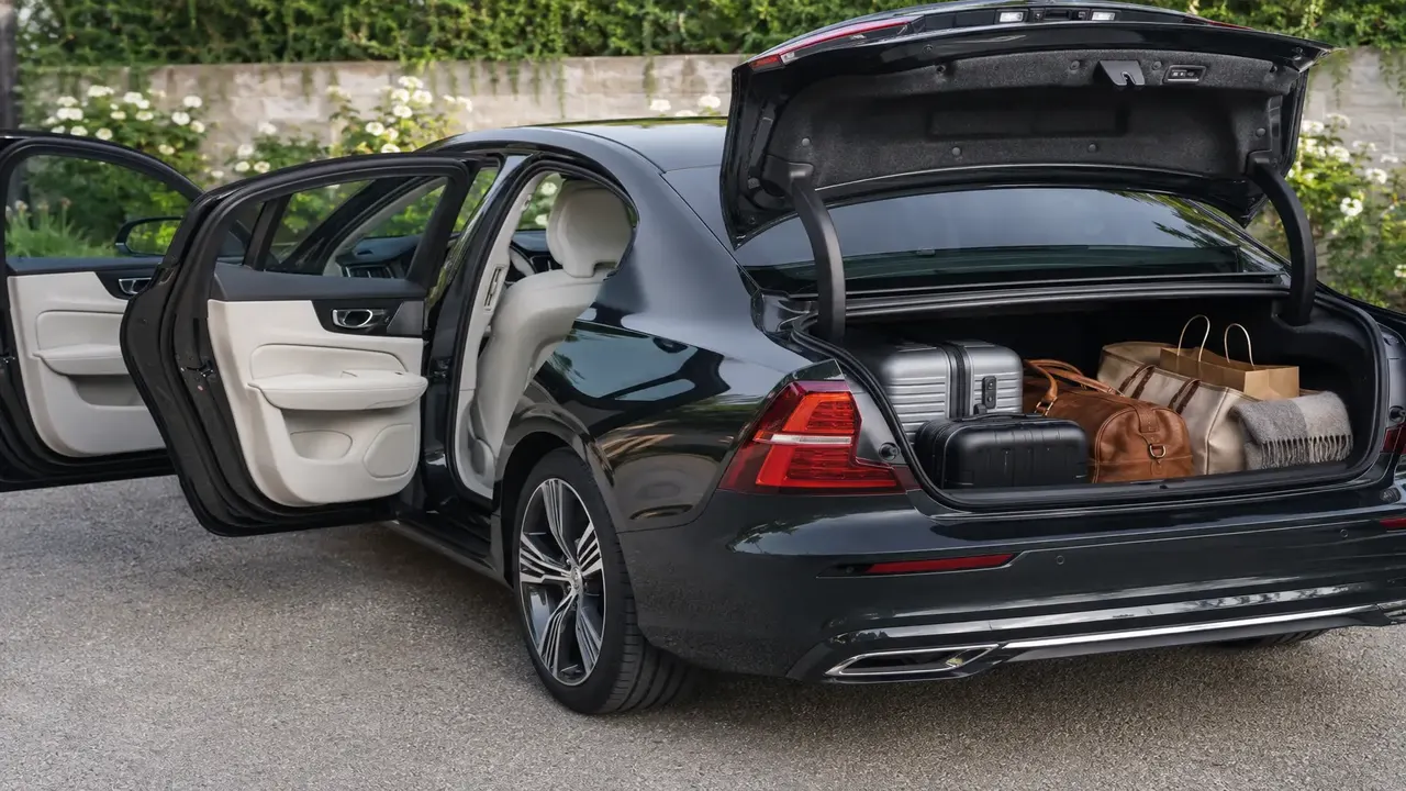 Volvo S60 — practicality
