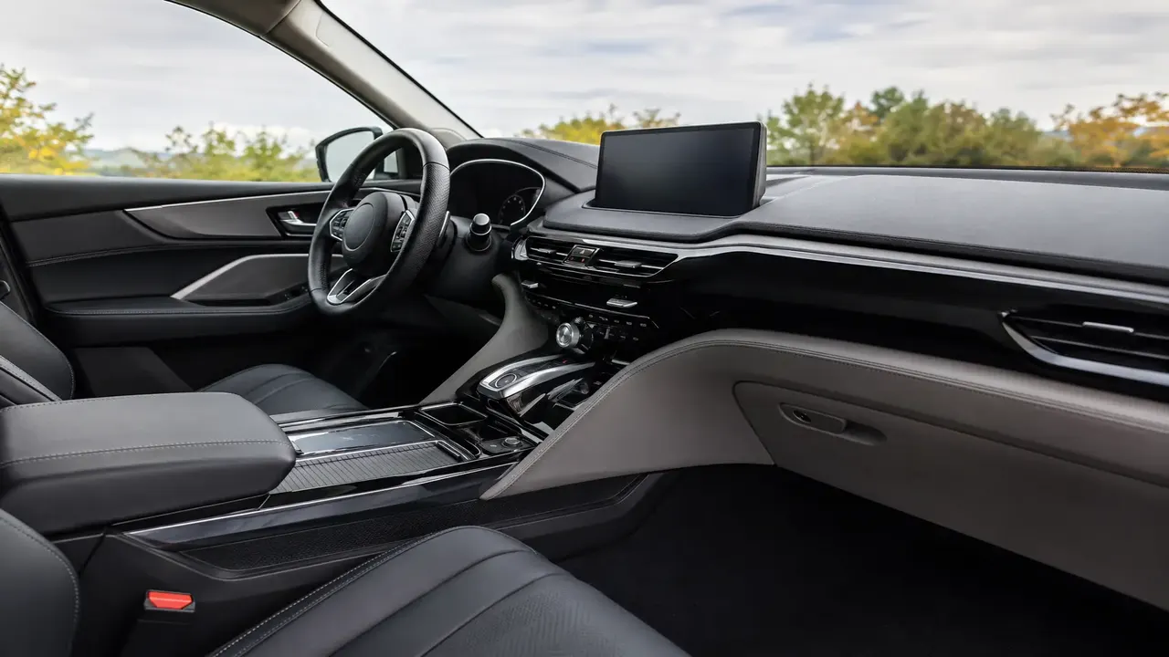 Acura MDX — interior