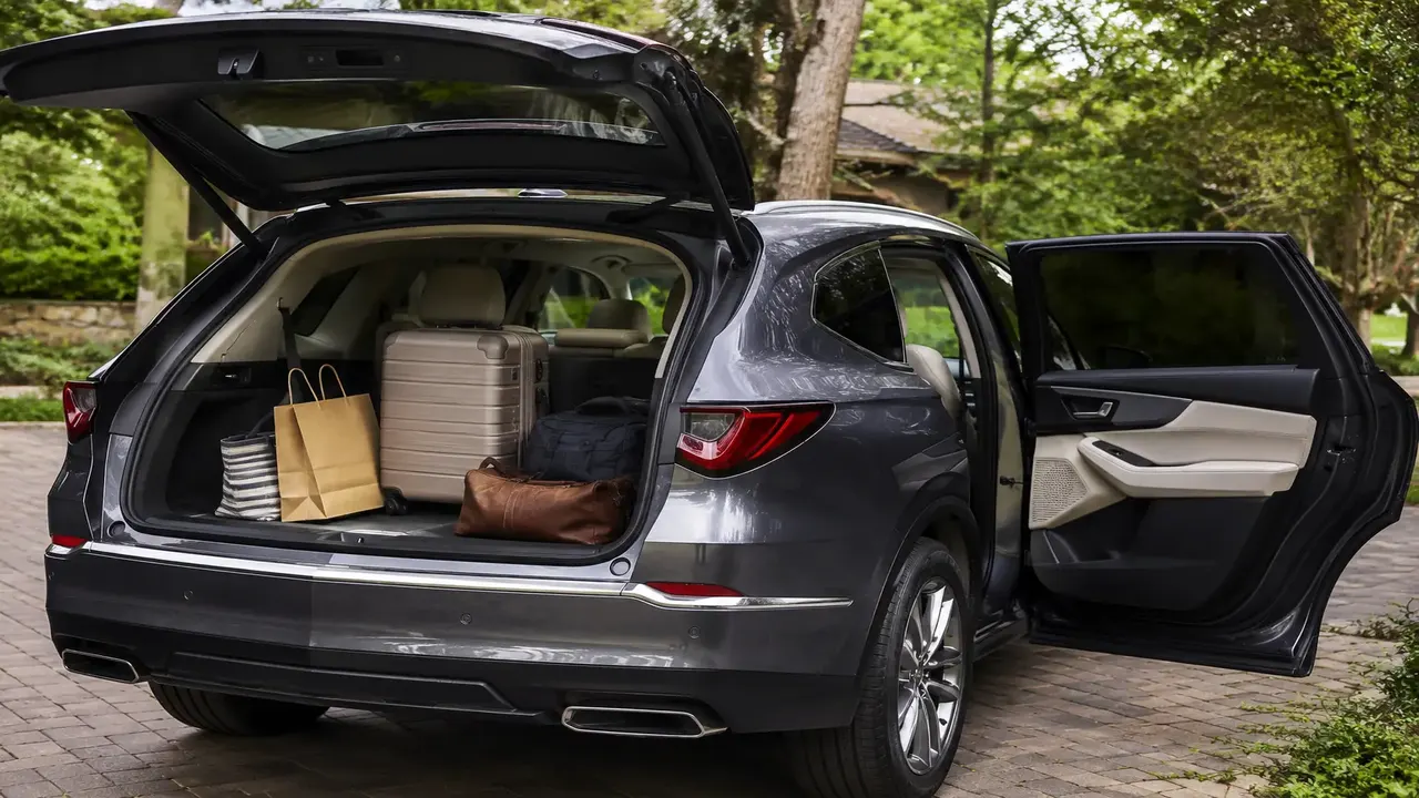 Acura MDX — practicality