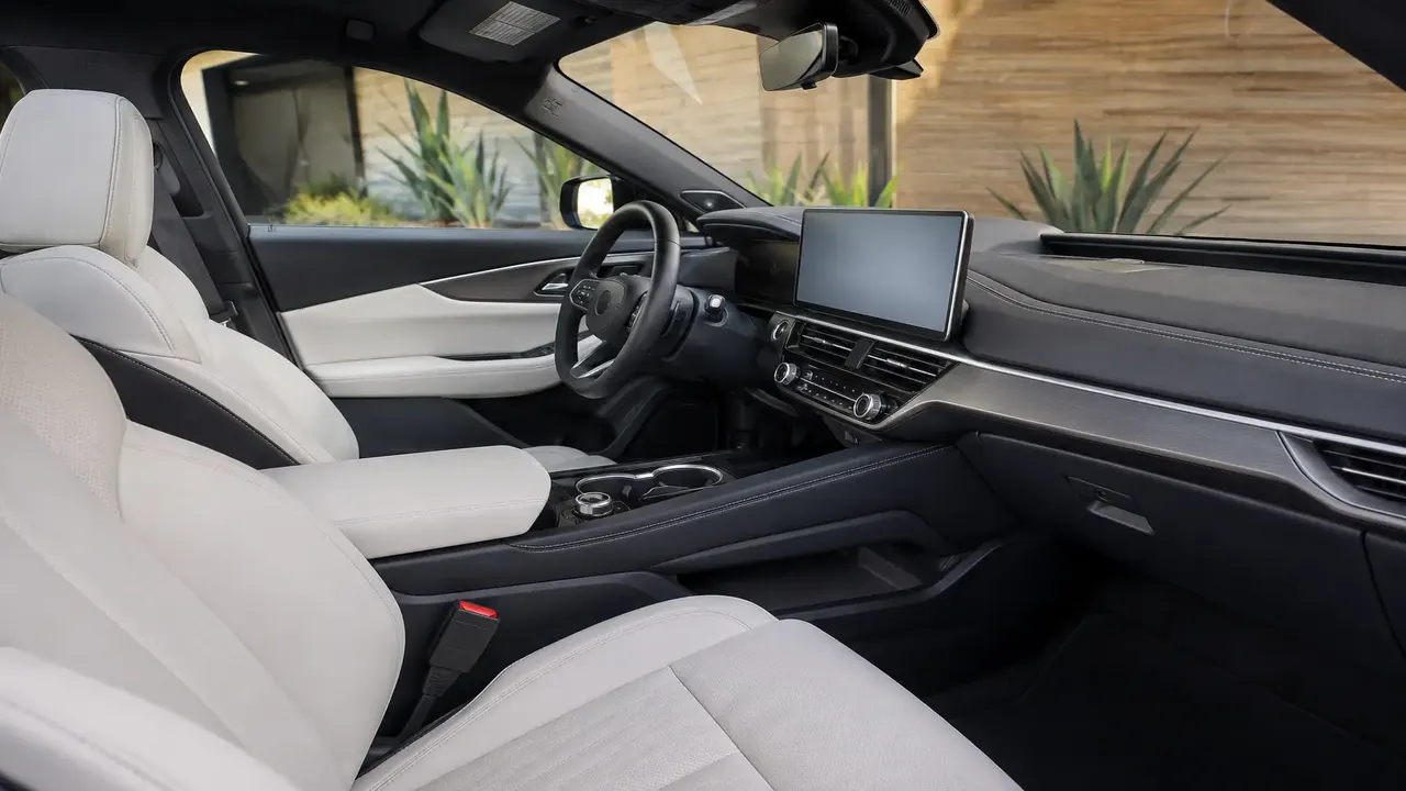 Acura ZDX — interior