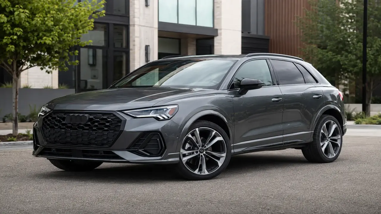 Audi Q3 — exterior