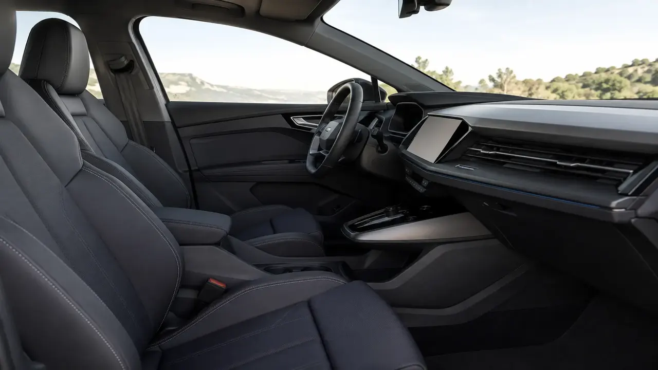 Audi Q4 e-tron — interior