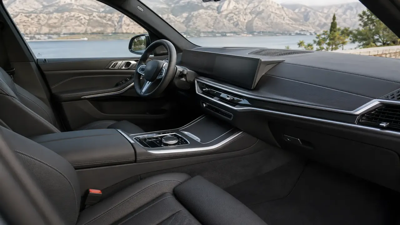 BMW X5 — interior