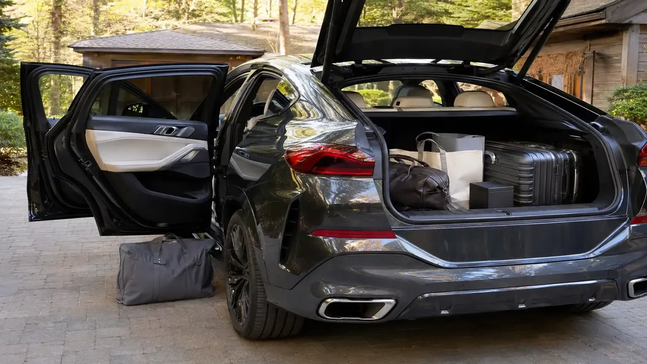 BMW X6 — practicality