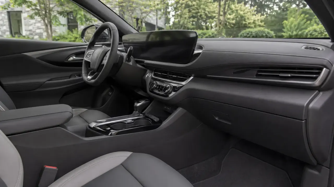 Buick Envista — interior