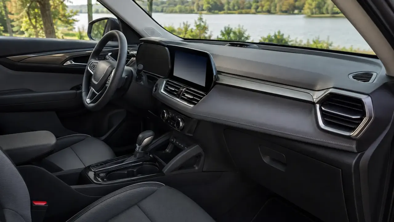 Built-In Roadside Assistance: What Automaker and Onboard Services Cover