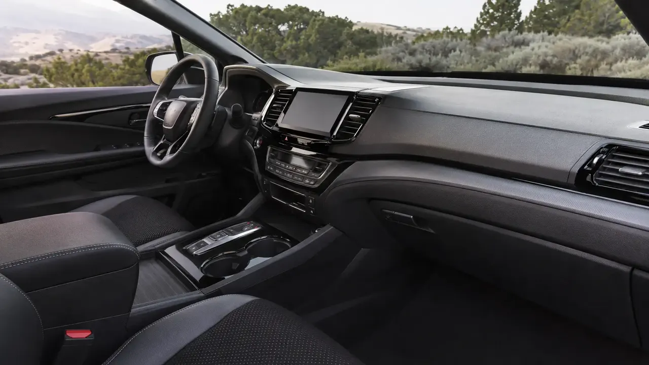 Honda Passport TrailSport — interior