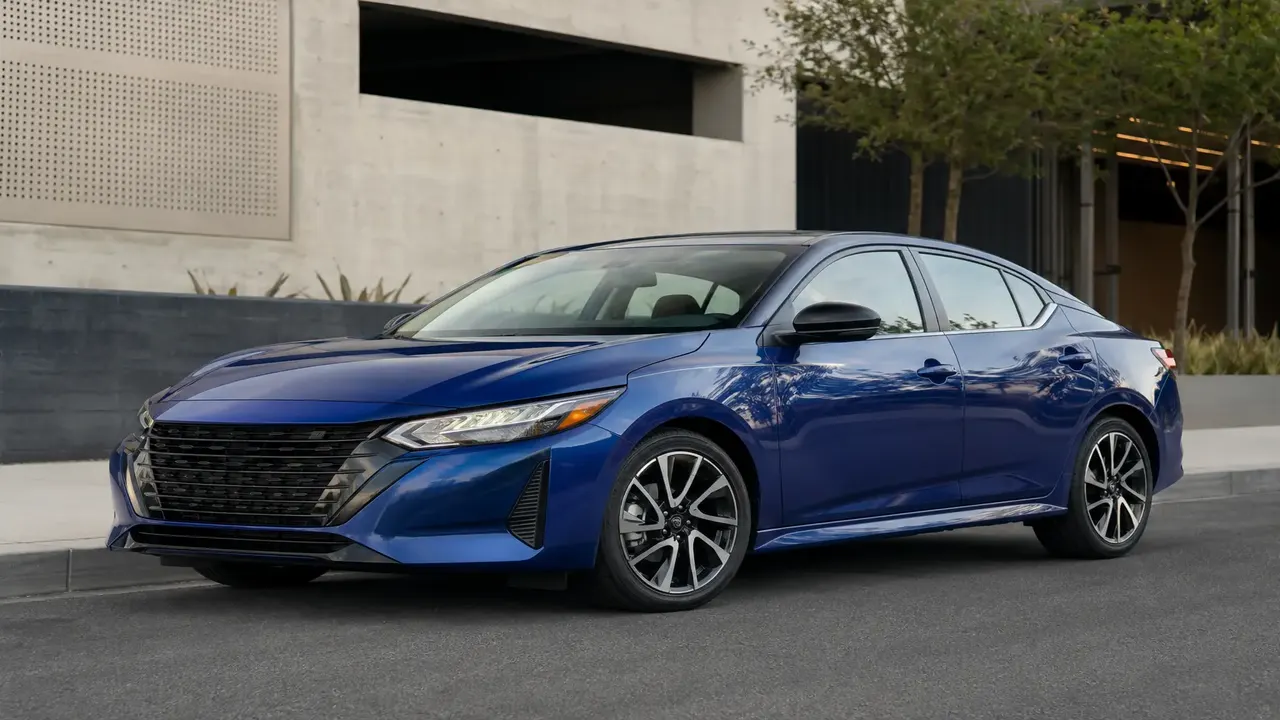 Lease vs Finance vs Cash: How to Pay for Your Next Car
