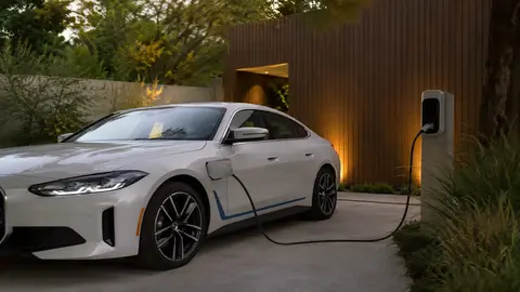 Driving Techniques to Improve EV Efficiency