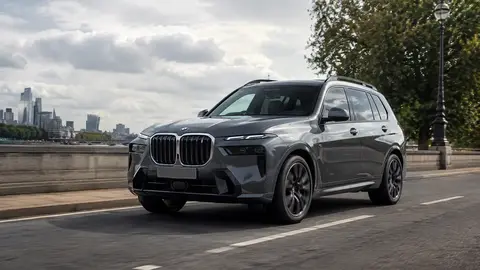 BMW X7 (G07) review