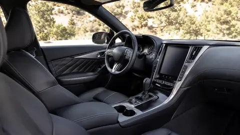 Automatic vs Manual vs Dual-Clutch Transmission: Which Should You Buy?